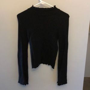 Wide Sleeve Cropped Turtleneck